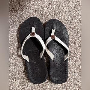 Reef flip flops
